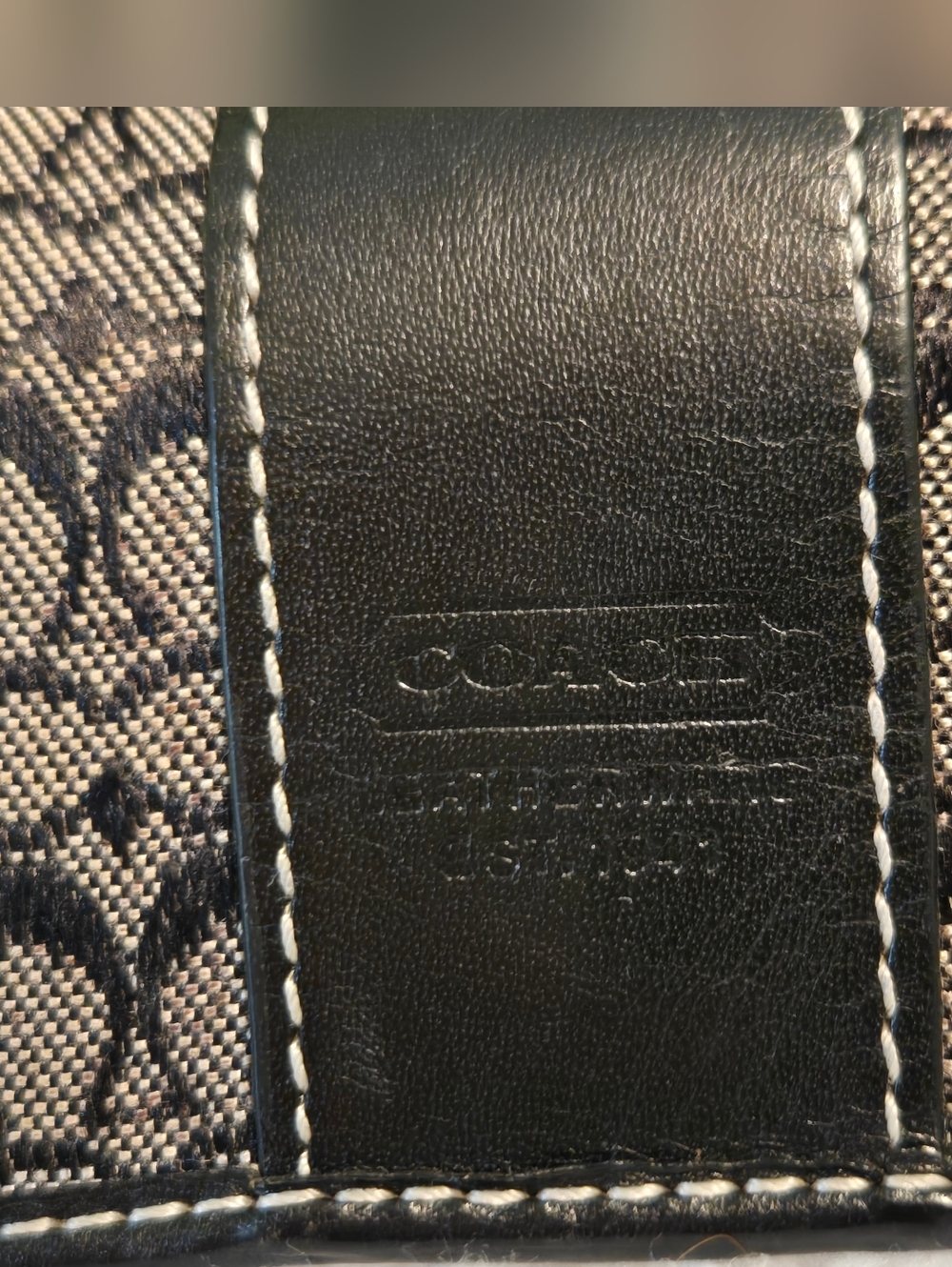 Coach Black Leather, Signature Jacquard Fabric Wallet, Trifold Snap Closure - Picture 2 of 15